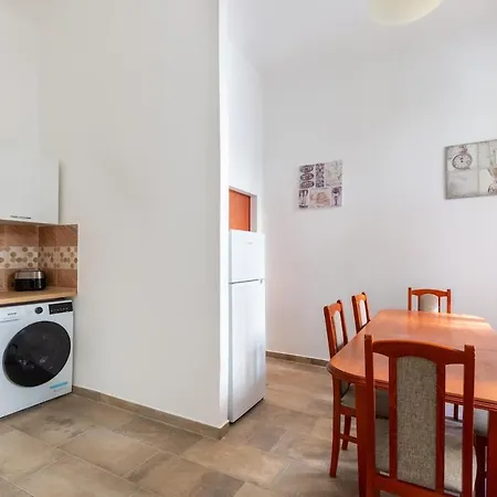 Kz10g Kazinczy Utca 6 Guests Budapest